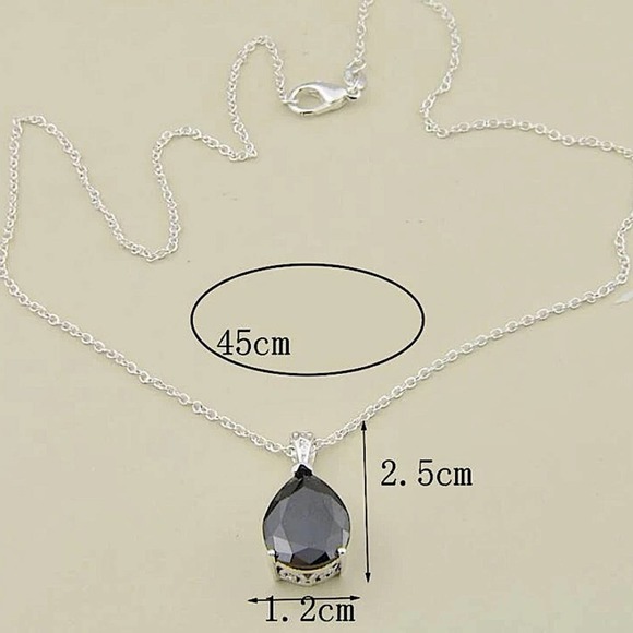 Beautiful Sterling Silver BLACK ONYX WATER DROP PENDANT NECKLACE.  So pretty! - Picture 4 of 4